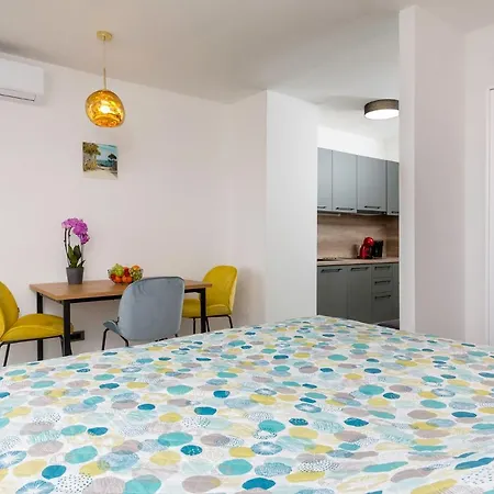 Apartment Tramonto Pula